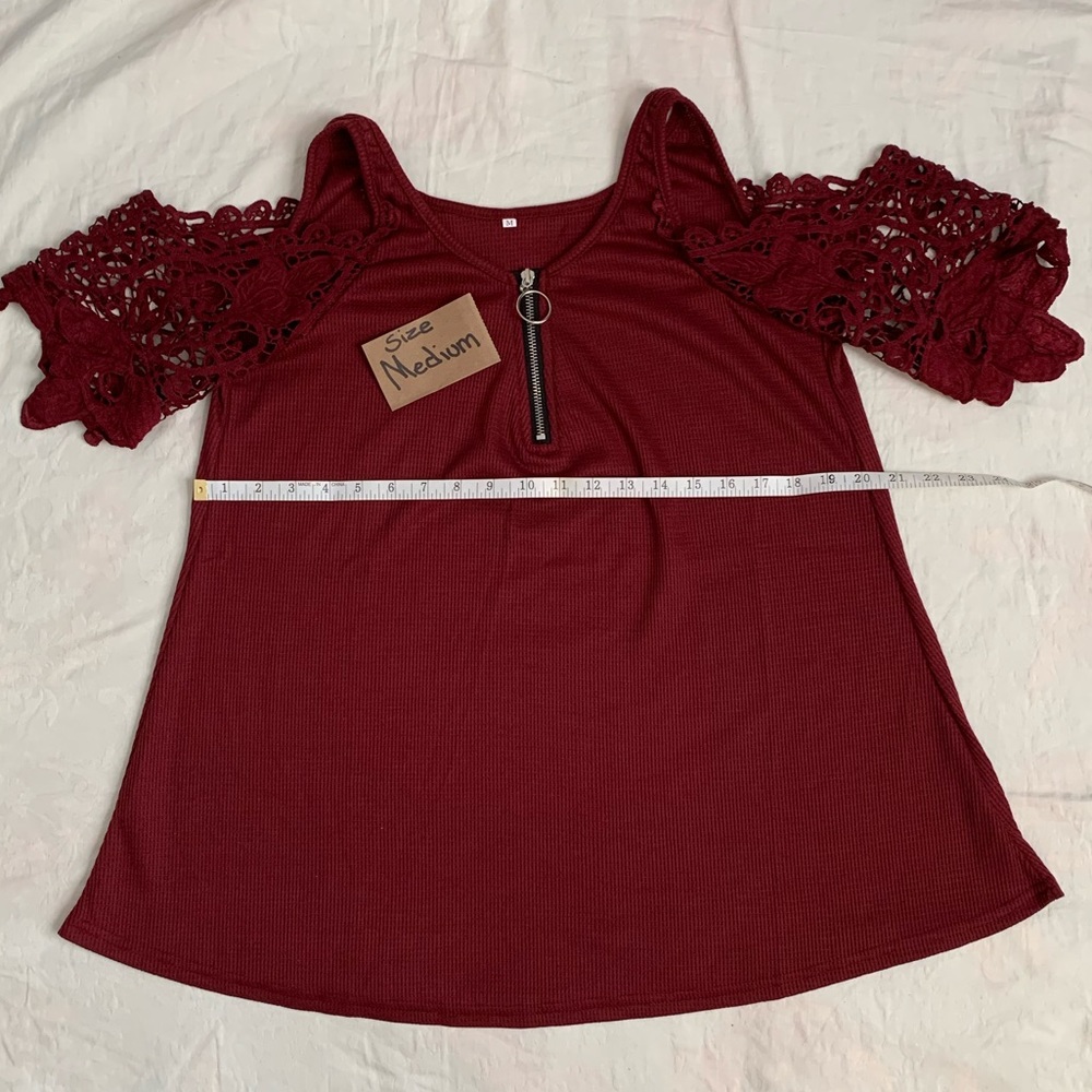 🎉🎉NWOT🎉🎉 Burgundy Blouse Soft Medium-weight Thermal material Loose Fitting😊 - Picture 4 of 9